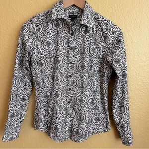 Talbots Wrinkle Resistant Long Sleeve Button Down Shirt